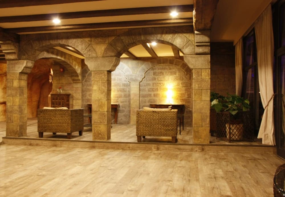 Lobi oturma alanı