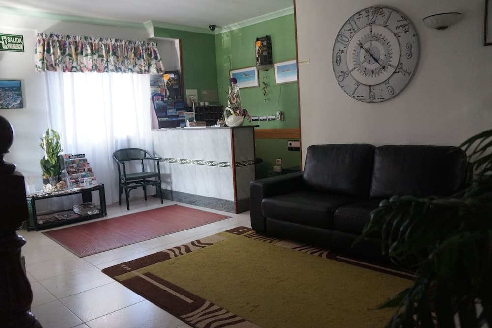Lobi oturma alanı