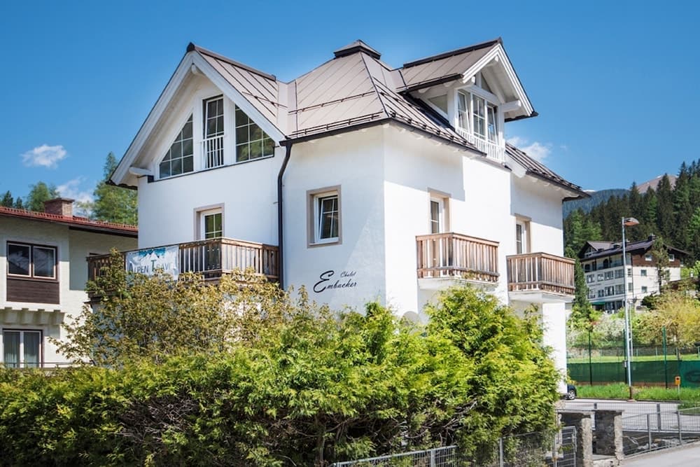 Chalet Embacher