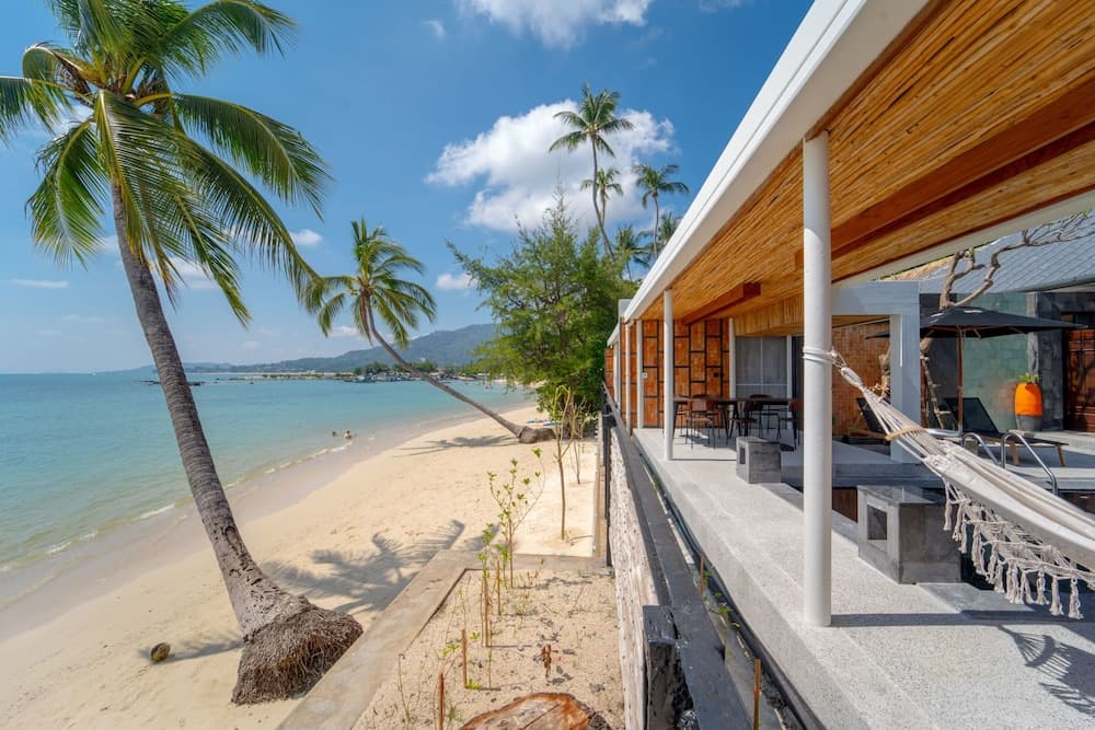 Pao Jin Poon Beach Front Villa