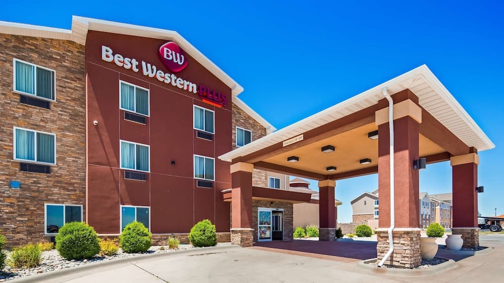 Best Western Plus Carousel Inn & Suites