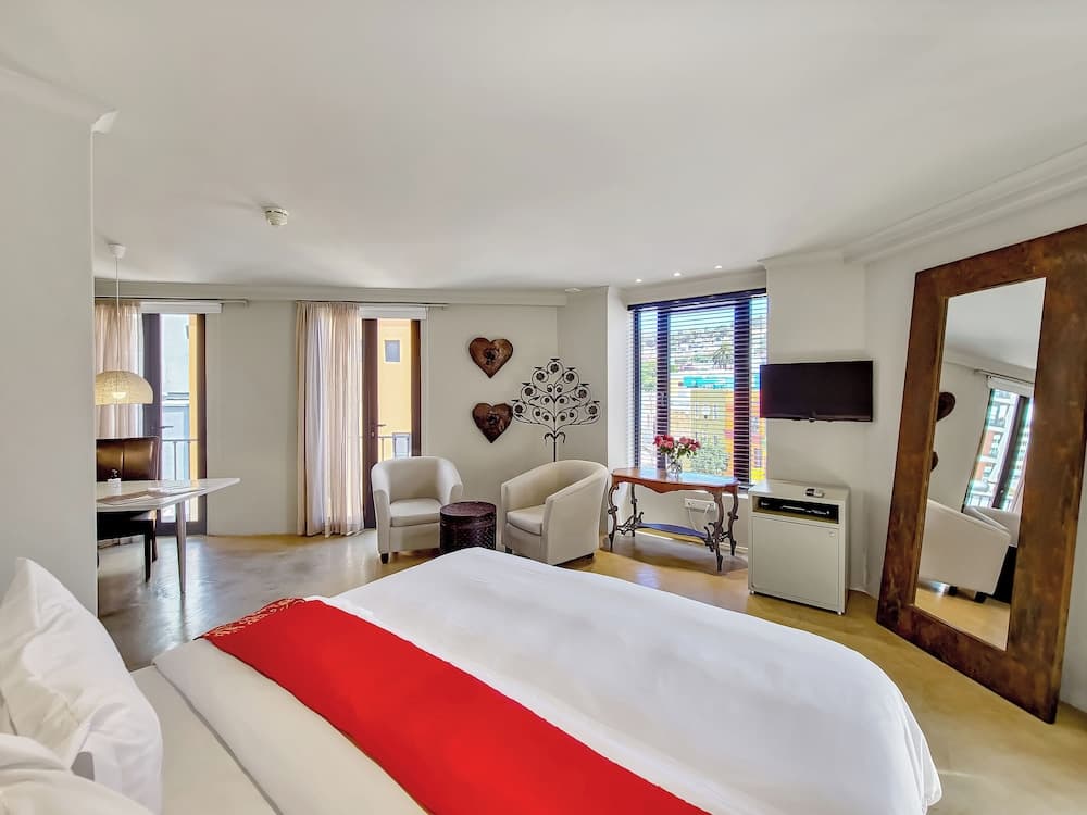 Rouge on Rose Boutique Hotel