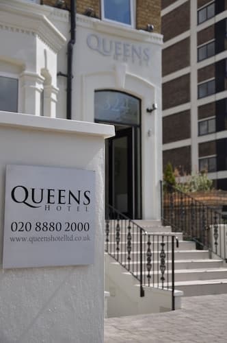 Queens Hotel