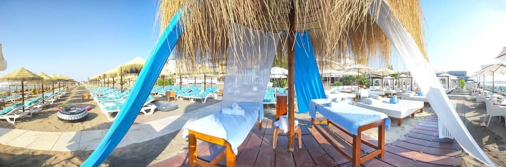 Playa Miguel Beach Club & Aparthotel