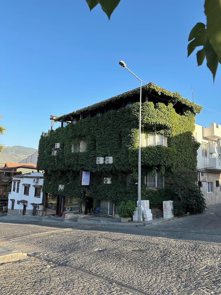 Hotel Bella