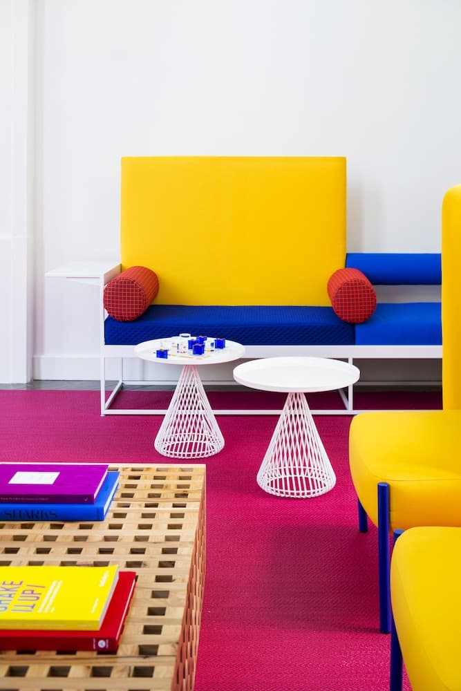 Lobi dinlenme salonu