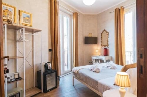 Golden Rooms