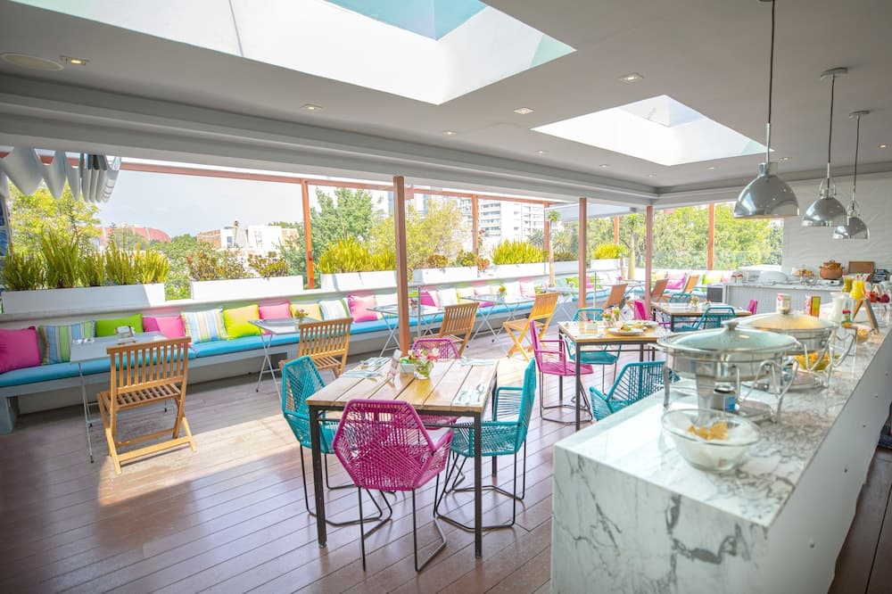 Residence L'heritage Aristóteles 225 by Bluebay
