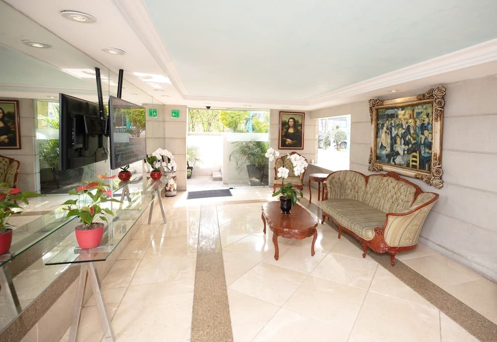 Residence L'heritage Aristóteles 140 by Bluebay
