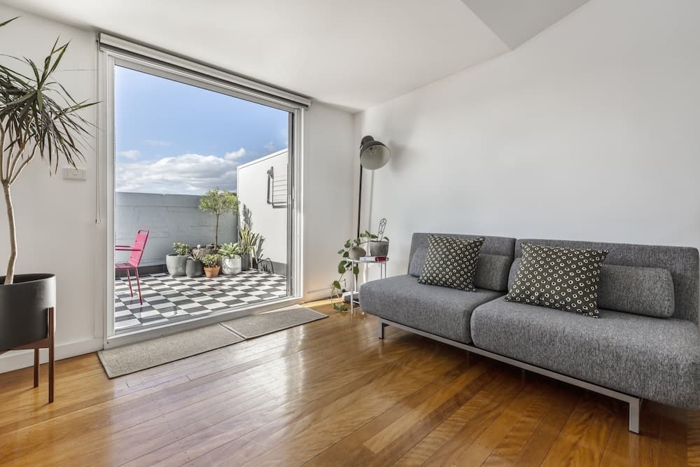 StayCentral - Fitzroy Converted Warehouse Penthouse