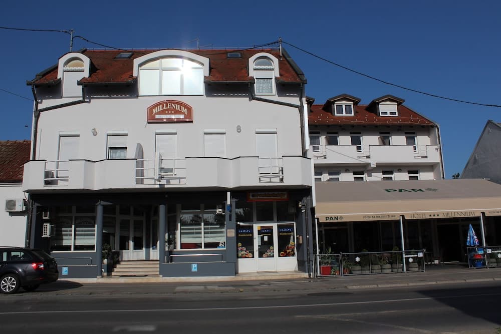 Hotel Millennium