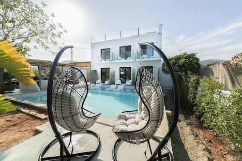PAIISE Hotels