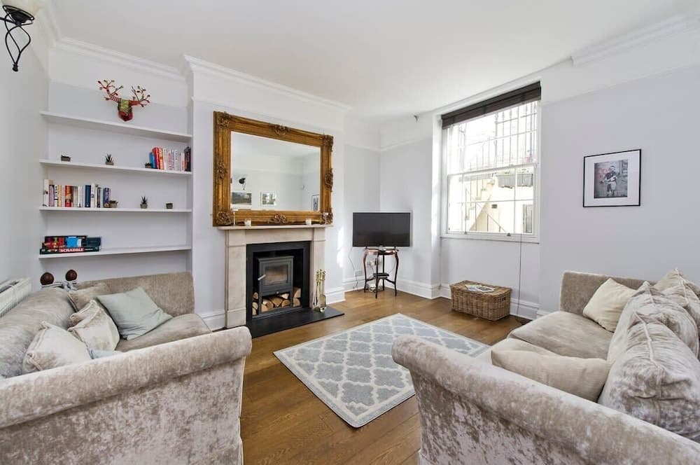Charming 2-bed Apt, Pimlico