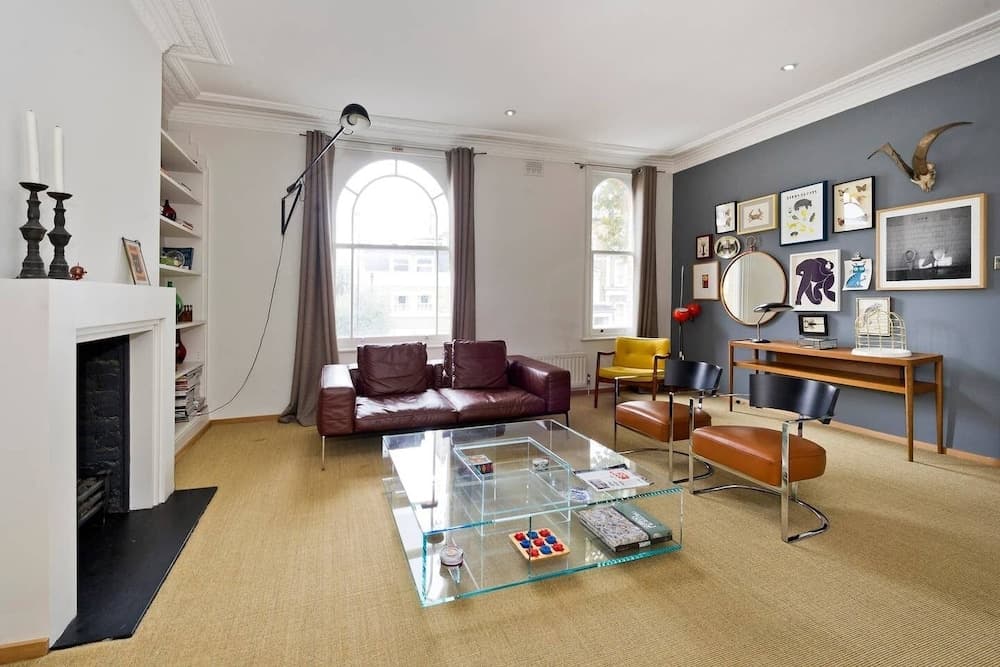 Trendy, Fun 2-bed in Chelsea
