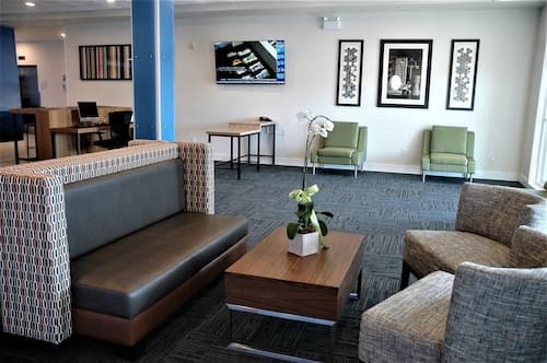 Holiday Inn Express & Suites Edmonton SW - Windermere by IHG