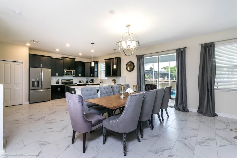 6 Bedroom Villa With GR and Pool