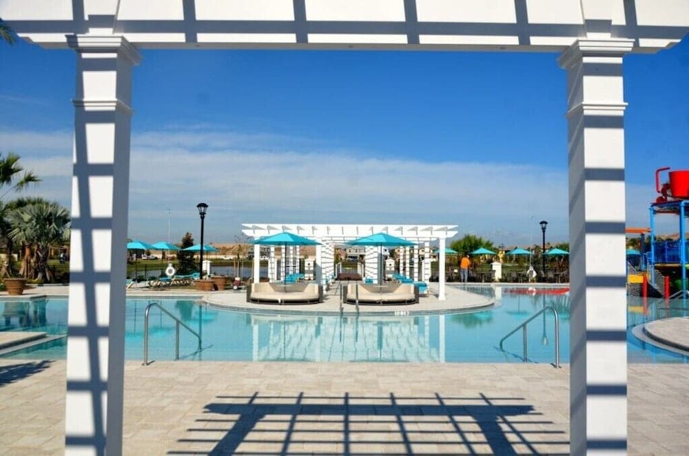 1631la Luxury 6 Bed Villa With Pool & Spa