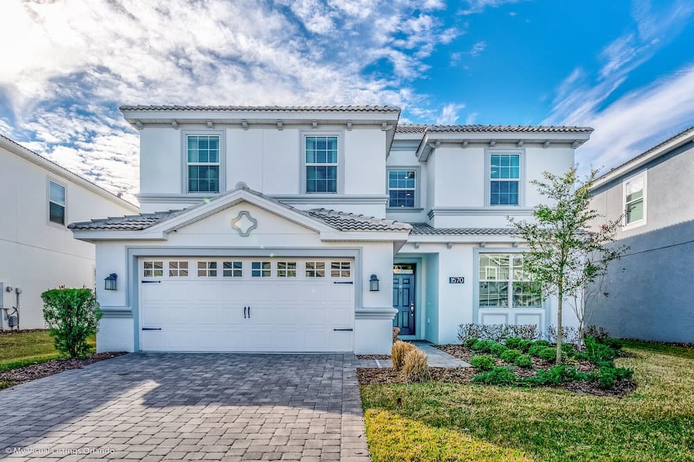 6 Bdrm 5 BA Vacation Home