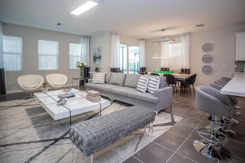 Luxury Solara 7 Bed Private Pool IHR 1039
