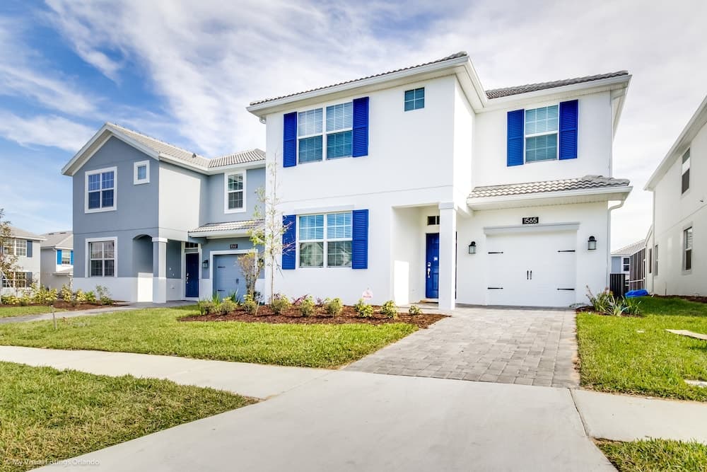 6 Bedroom 5 Bathroom Vacation Home