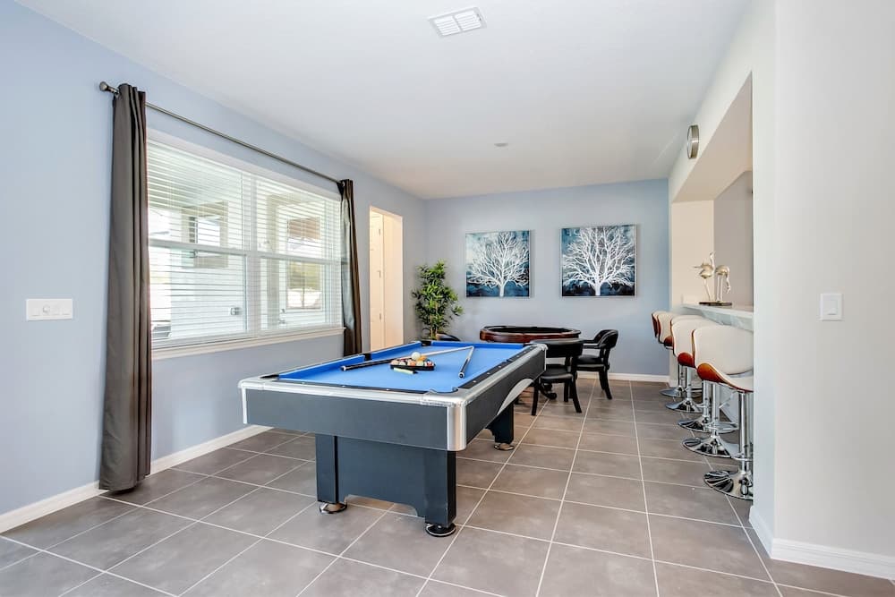 Exceptional 9 Bed 6,5 Ba Villa Games, Pool & Spa 1810c