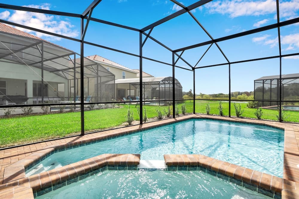 5 Bed 5 Ba Solterra Villa with Pool & Spa