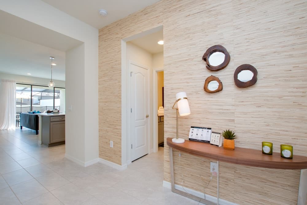 5 Bed 4 Bathroom Town Home