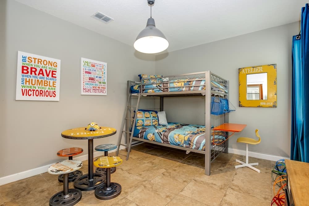 7 Bdrm5ba Spa, Game Room and Theater