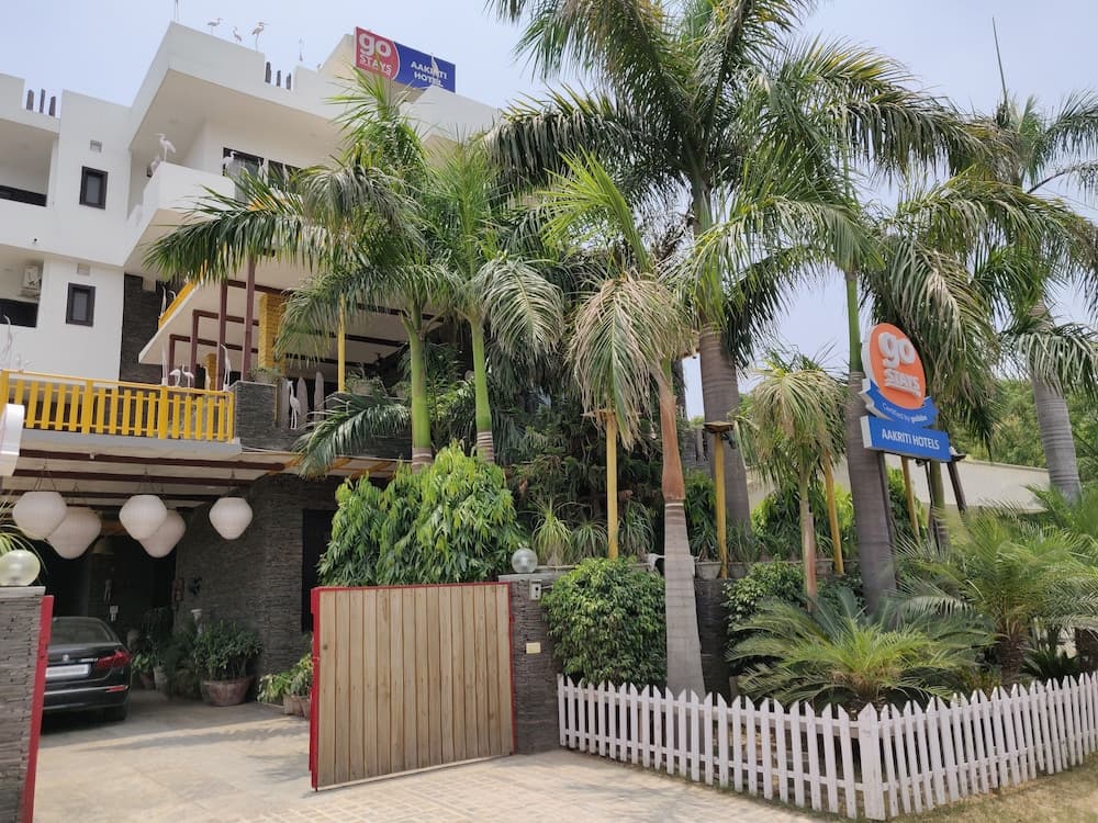 Aakritii Hotels