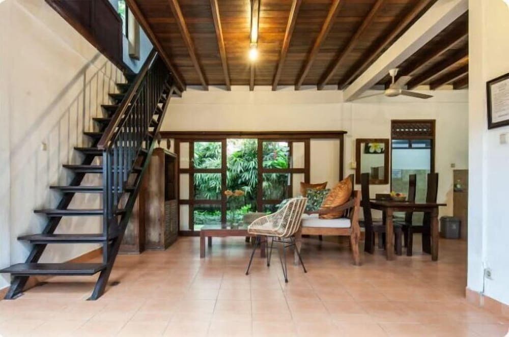 SMV - garden - 6-BR · 6BR Garden Villa Walk to Beach N Shops Legian