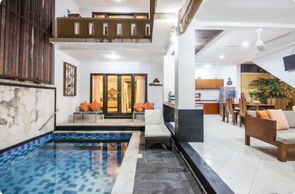 SMV -3BRPOL- JMPIRNG · 3BR Private Pool Walk to Beach and Shops Legian