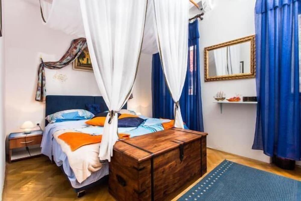 Blue Symphony Apartment