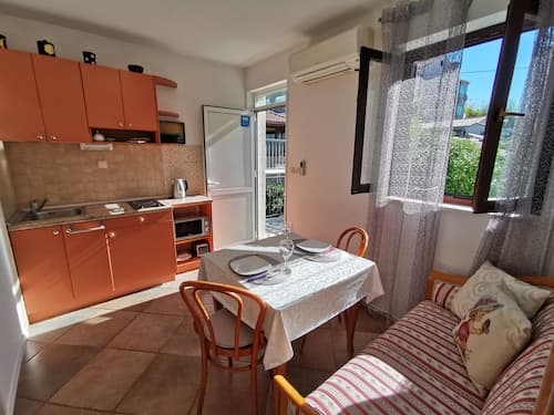 Apartment Luka
