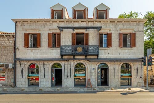 Boutique Villa Root