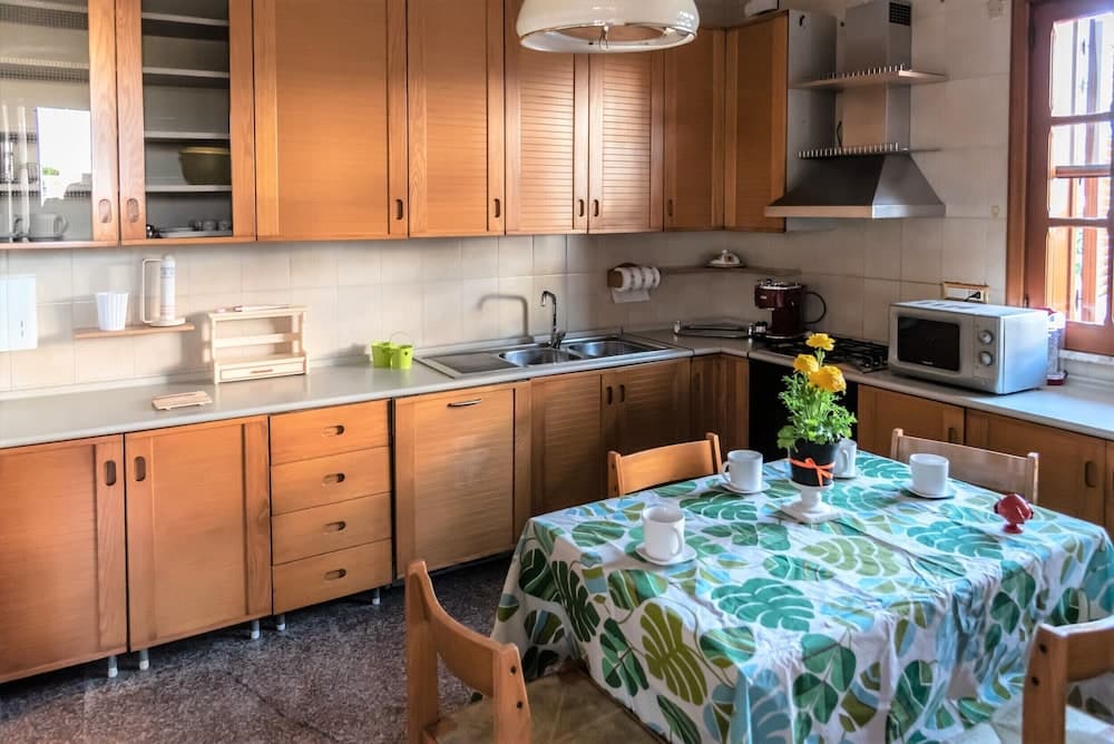 Odada yemek servisi