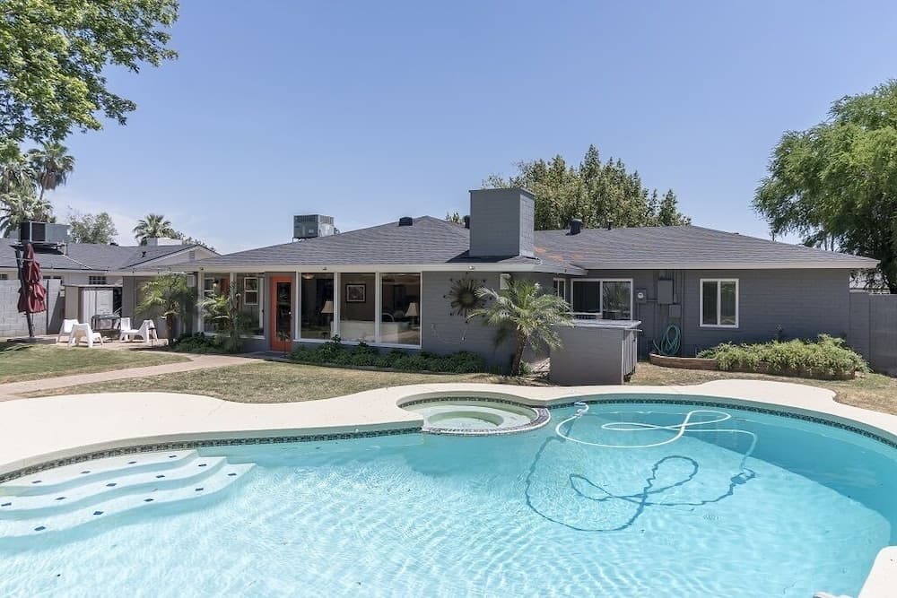 The Ranch - Private Pool / Games / Outdoor Fire pit- 3BD / Huge Office