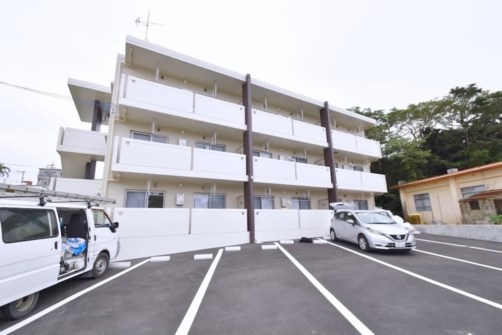 SHIGUWA ONNA Mishuku Onna 1F