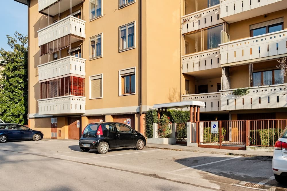 San Carlo Luminous Apartment