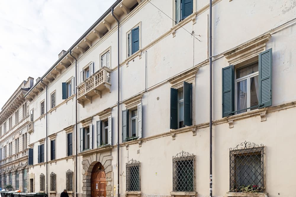 Veronetta Riverside Apartment