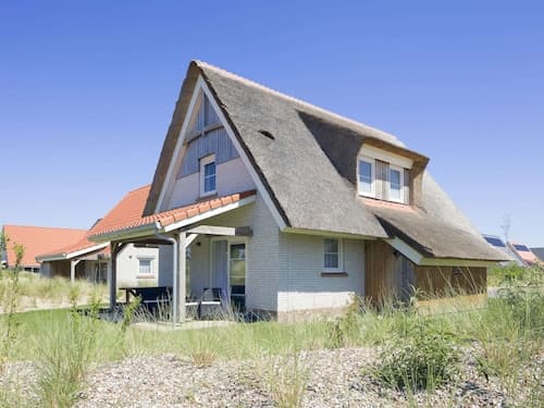 Villa Near Nieuwvliet Beach With Sauna