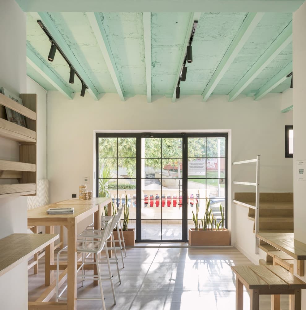 Forenna Hostel - Adults Only