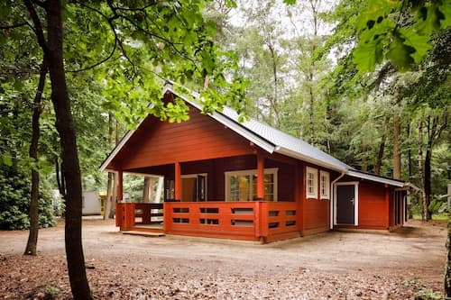 Relaxing Chalet w/ Garden