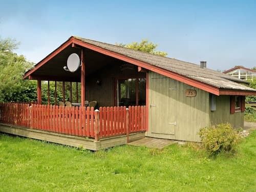 Spacious Holiday Home In Struer near Ocean