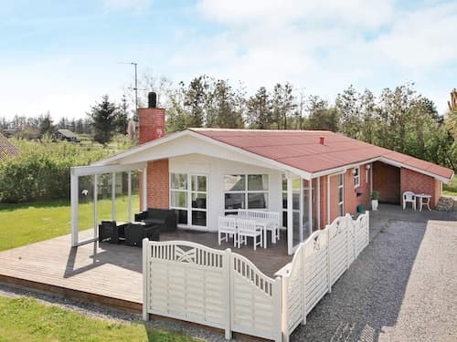 6 Person Holiday Home in Ulfborg