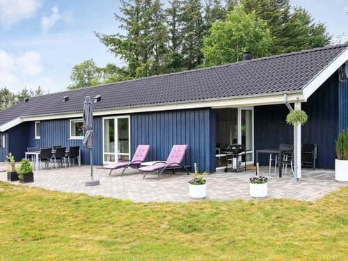 5 Star Holiday Home in Jerup