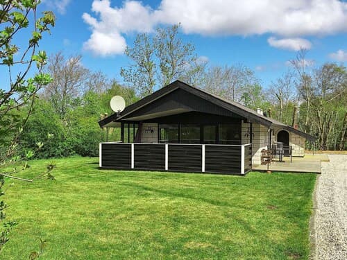 5 Person Holiday Home in Hemmet-by Traum