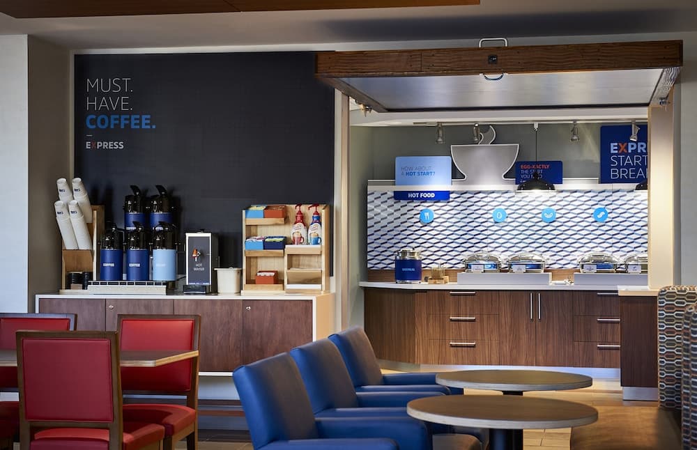 Holiday Inn Express And Suites Madison West - Middleton by IHG