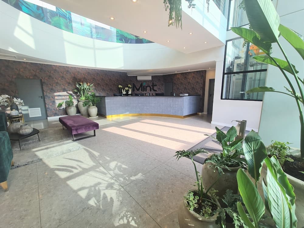 Lobi dinlenme salonu