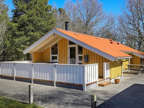 6 Person Holiday Home in Albaek