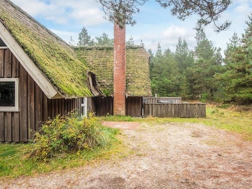 10 Person Holiday Home in Blavand